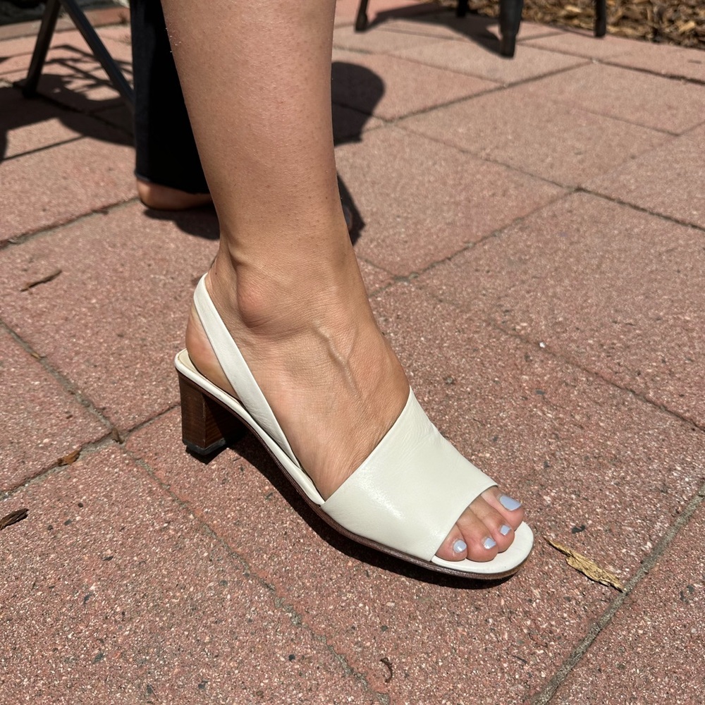 Plumers Spanish Vintage Women's Cream Leather Sandals